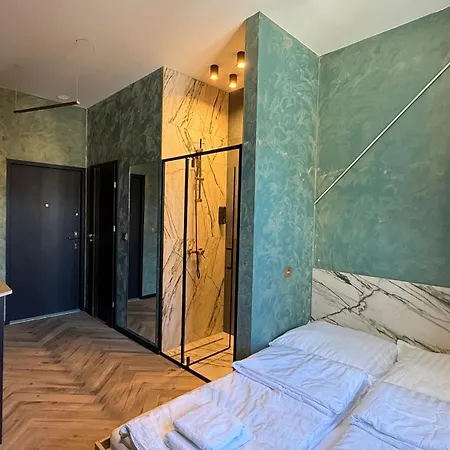 アパート Darkhouse